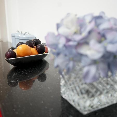 Luxury London Garden Home Sleep 7, 2 Mins To Metro Экстерьер фото