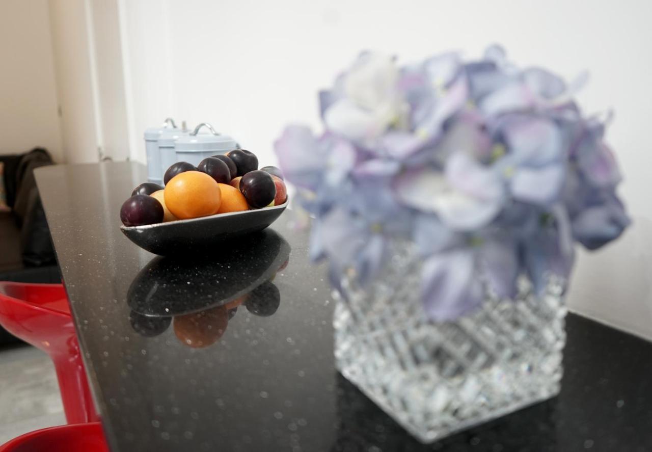 Luxury London Garden Home Sleep 7, 2 Mins To Metro Экстерьер фото