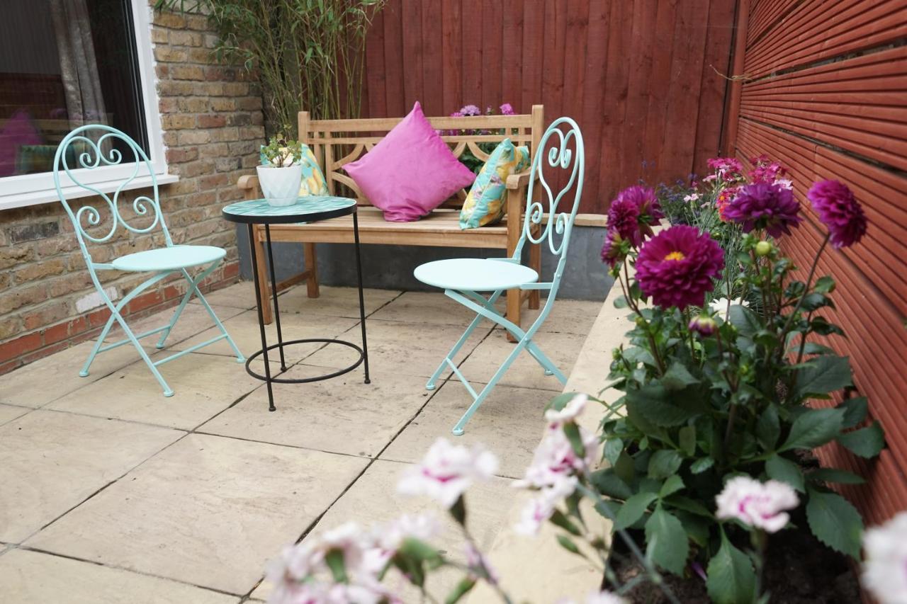 Luxury London Garden Home Sleep 7, 2 Mins To Metro Экстерьер фото