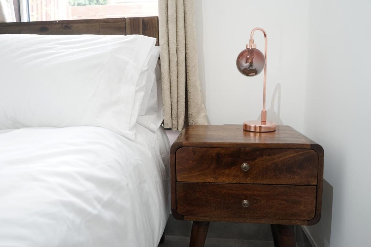 Luxury London Garden Home Sleep 7, 2 Mins To Metro Экстерьер фото